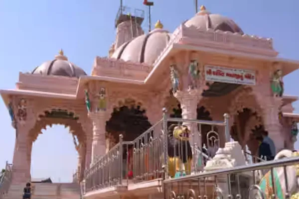 Shakti Dham Temple near Ganaka Motel Igatpuri – spiritual hilltop destination